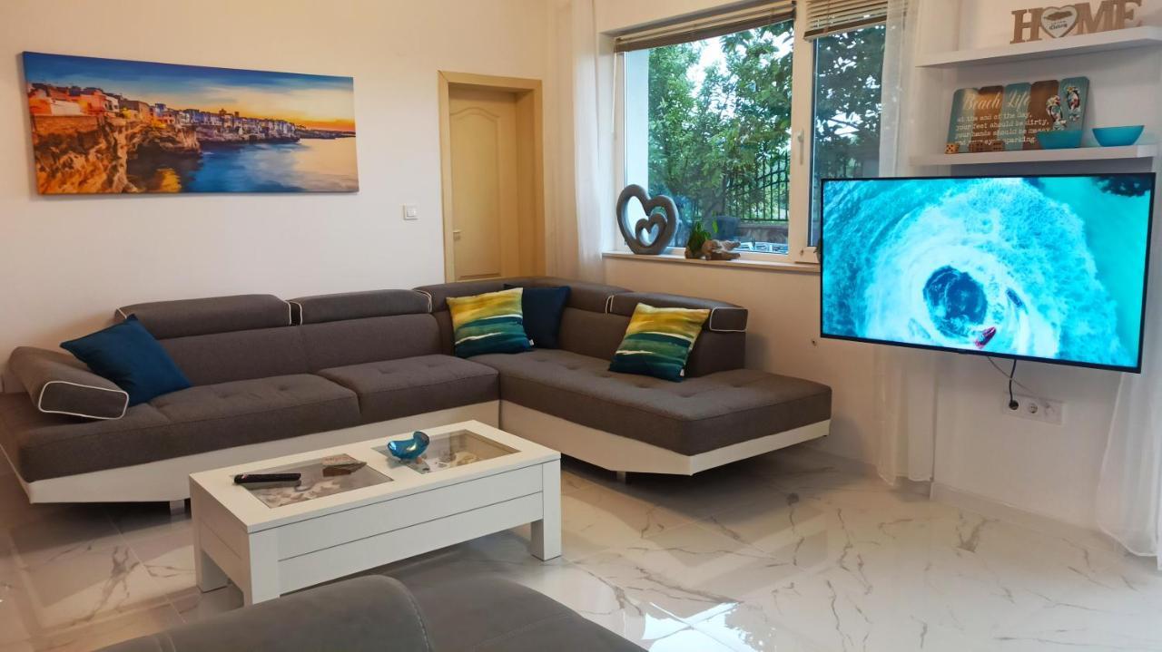 Arode Villa Ovidius بالشيك المظهر الخارجي الصورة